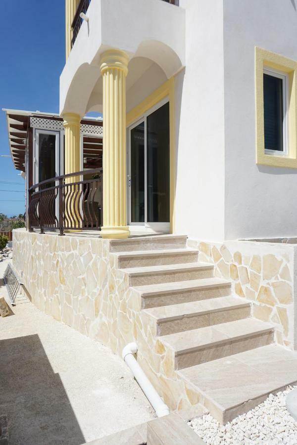 Self Contained Apartment With Private Kitchen Higher Heights, Barbados 크리스트 처치 외부 사진